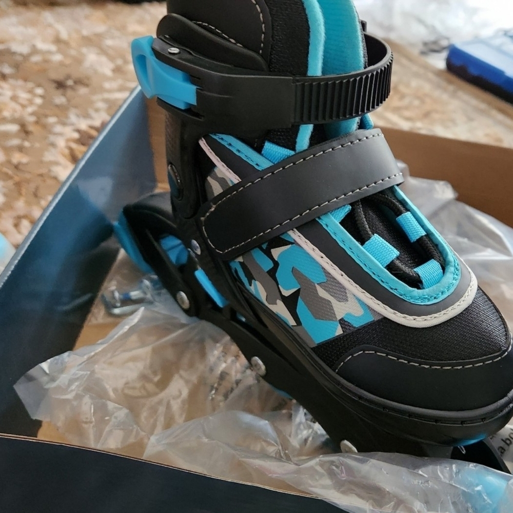 Black and Blue Closed-Toe Sandals with Velcro Straps